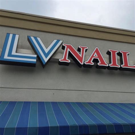 lv nails mound mn.